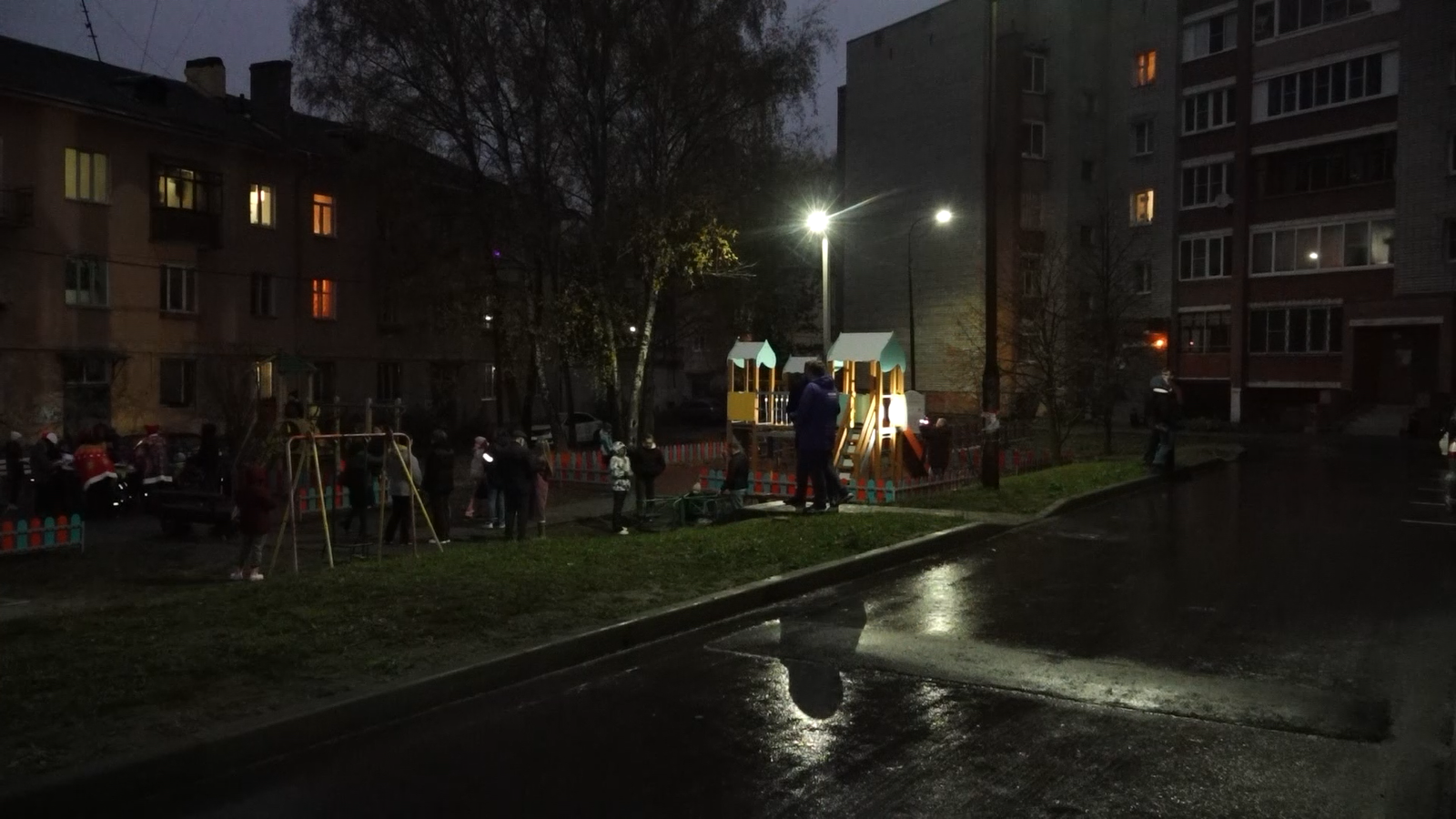 В Ярославле на улице Клубной завершилось благоустройство по программе «Наши дворы»