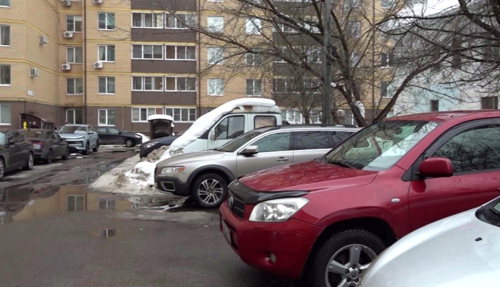 Парковочные войны идут в Ярославле