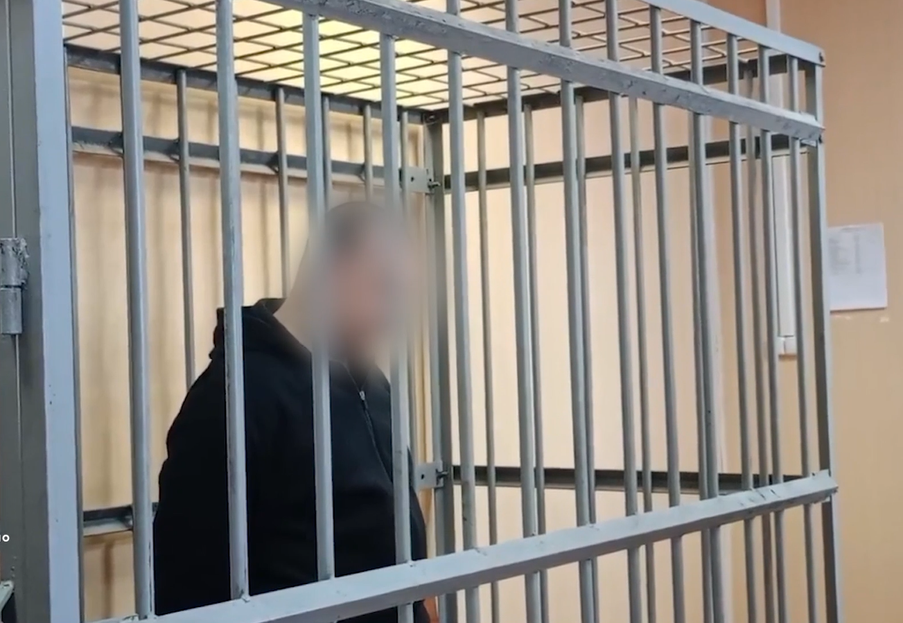 Житель Рыбинска получил 5 лет колонии строгого режима за незаконное хранение и сбыт оружия
