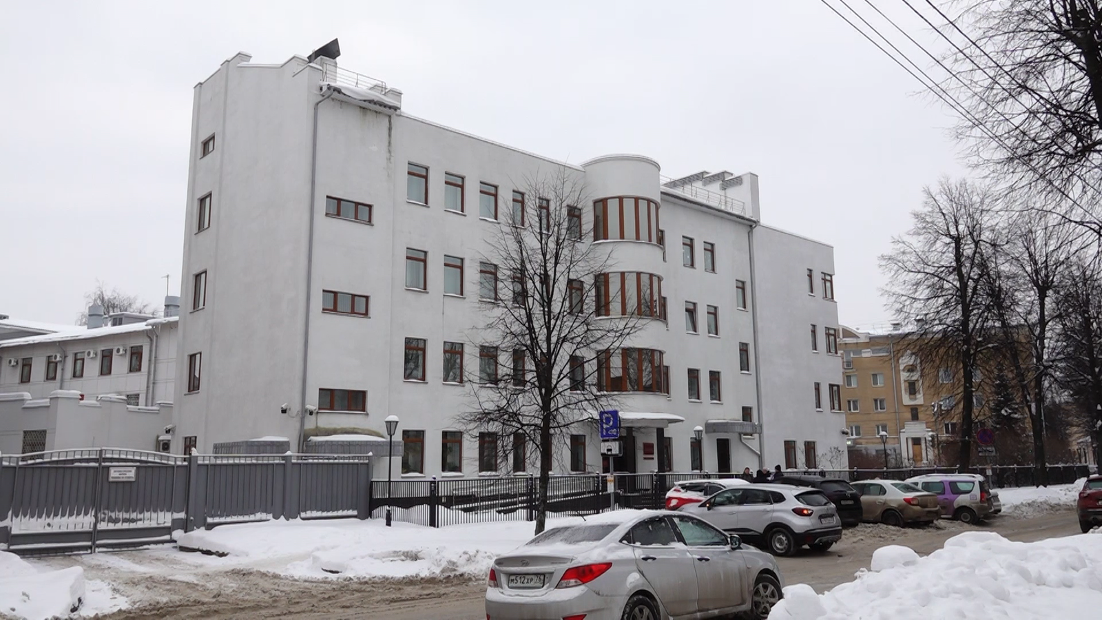 Ярославский суд потребовал от родителей школьника выплатить компенсацию из-за видео с ИИ